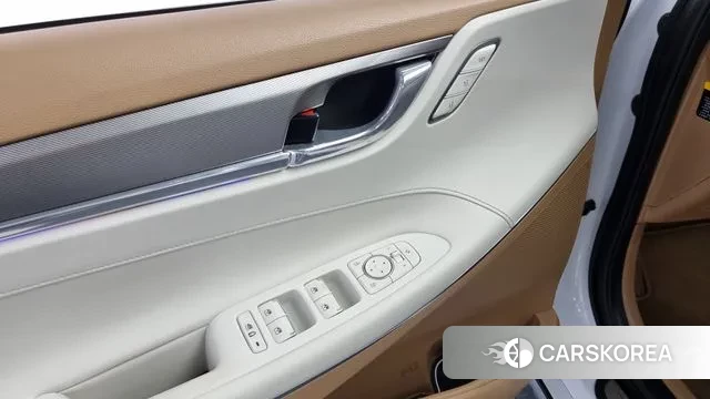 Hyundai The New Grandeur IG id 3356547 из Кореи 9