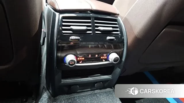 BMW 5 Series (G30) id 3345352 из Кореи 9