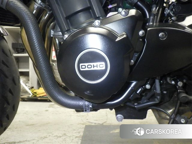 Kawasaki Z900RS CAFE id 3949190 из Японии 9