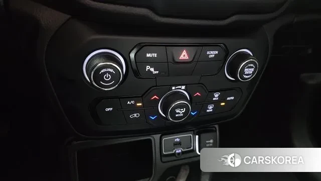 Jeep Renegade id 3048668 из Кореи 9