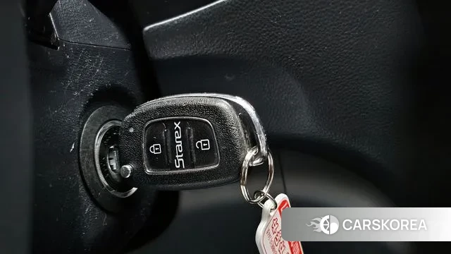 Hyundai The New Grand Starex id 3171619 из Кореи 9