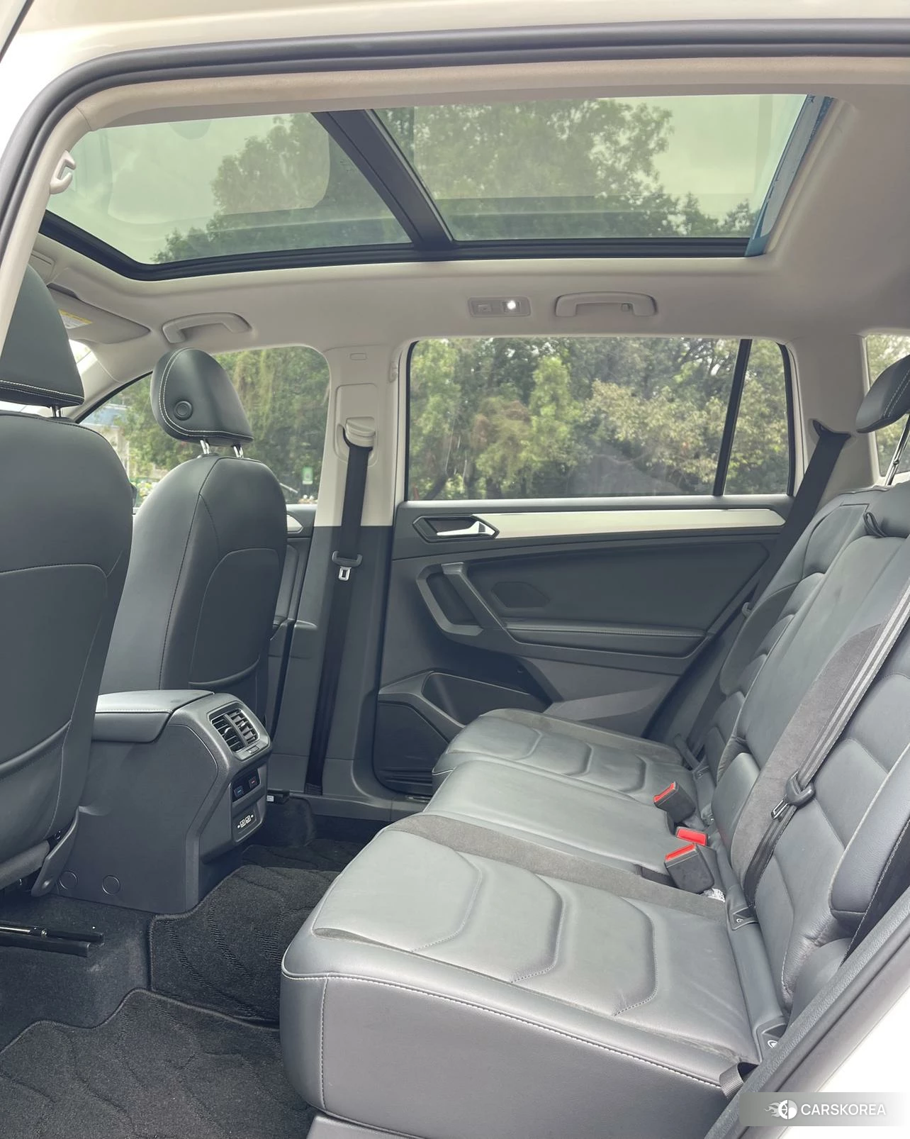 Volkswagen Tiguan L PHEV id 4453157 из Китая 9