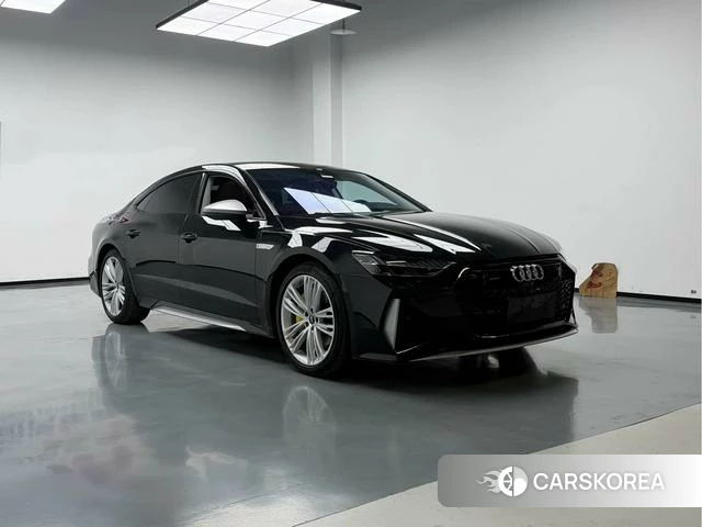 Audi A7L id 4300881 из Китая 9