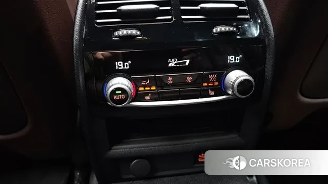 BMW 5 Series (G30) id 3322826 из Кореи 9