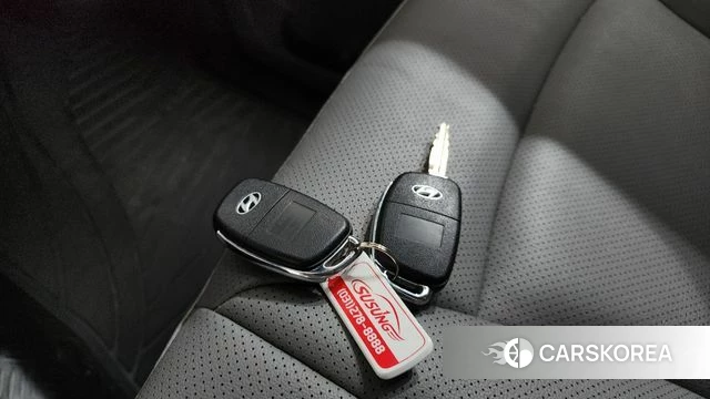 Hyundai The New Grand Starex id 3936924 из Кореи 9