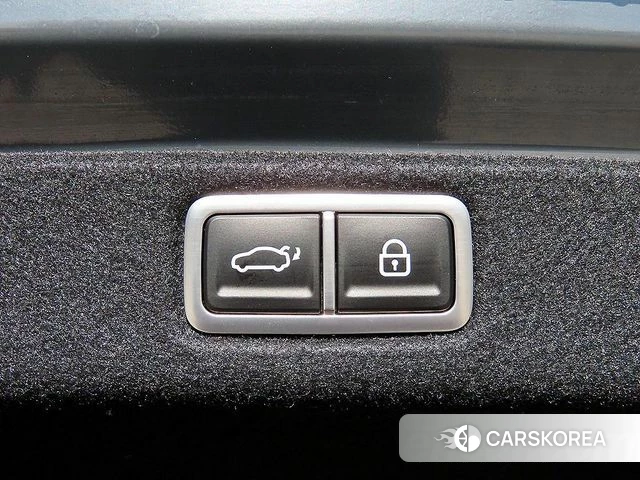 Hyundai Grandeur (GN7) id 3798960 из Кореи 9
