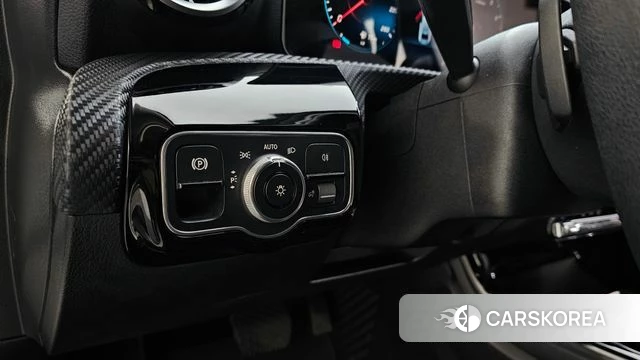 Mercedes-Benz A-Class W177 id 4632324 из Кореи 9