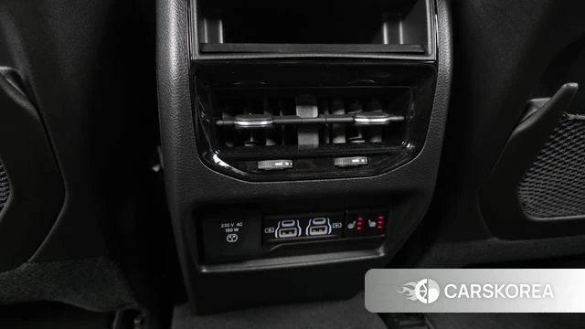 Jeep Grand Cherokee (WL) id 4618047 из Кореи 9