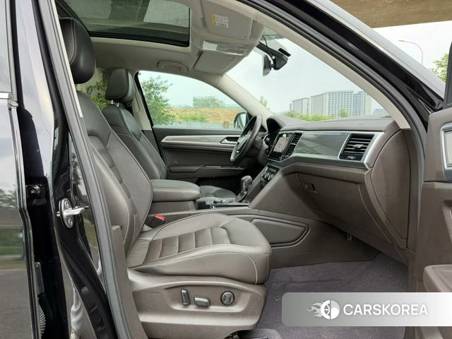 Volkswagen Tourang id 4320743 из Китая 9