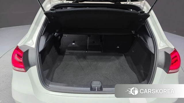 Mercedes-Benz A-Class W177 id 4581361 из Кореи 9