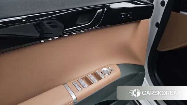 Hyundai Grandeur Hybrid (GN7) id 3711399 из Кореи 9