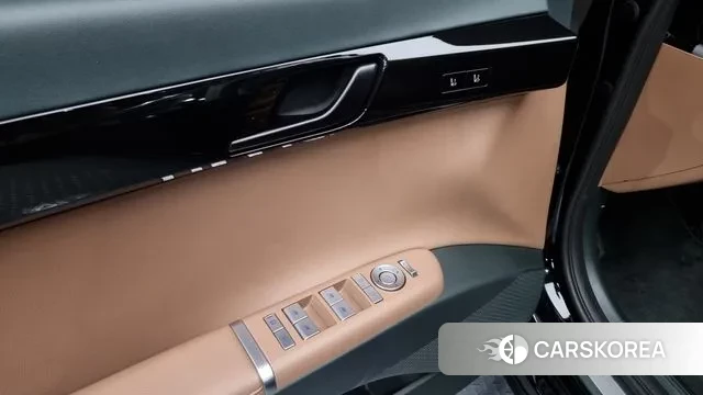 Hyundai Grandeur (GN7) id 3382928 из Кореи 9