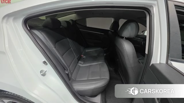 Hyundai Avante AD id 4305070 из Кореи 9