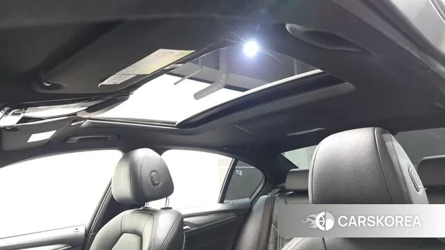 BMW 5 Series (G30) id 3413480 из Кореи 9