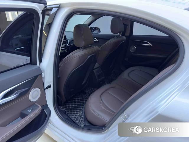 BMW 1 series id 4278215 из Китая 9