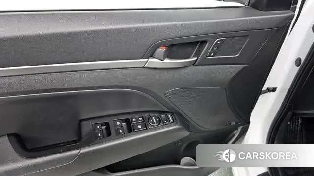 Hyundai Avante AD id 3308319 из Кореи 9