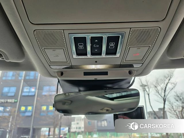 Land Rover Discovery 5 id 3886577 из Кореи 9