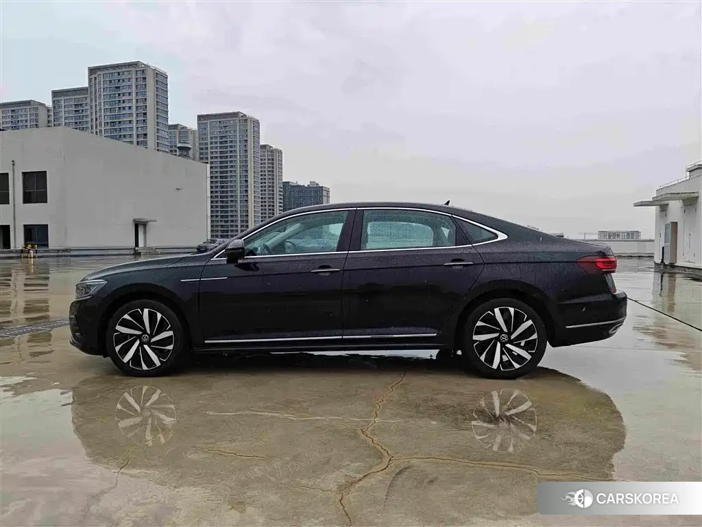 Volkswagen Passat id 4576678 из Китая 9