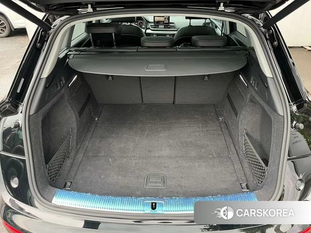 Audi Q5L id 4263928 из Китая 9
