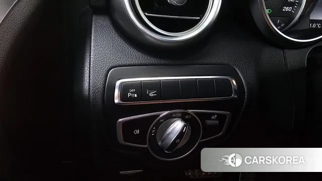 Mercedes-Benz C-Class W205 id 3608384 из Кореи 9