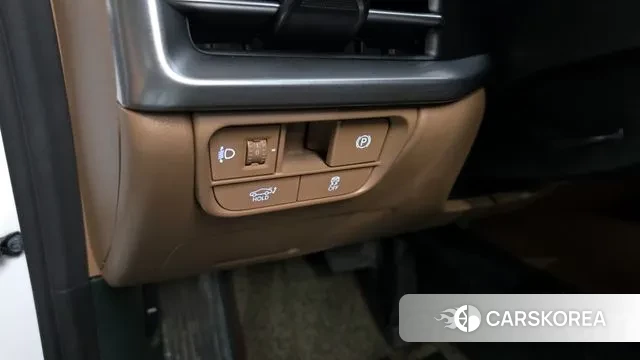 Hyundai Grandeur (GN7) id 3400532 из Кореи 9