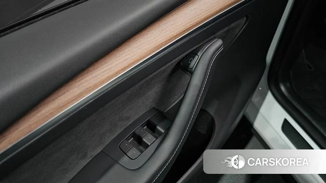 Tesla Model Y id 3883394 из Кореи 9