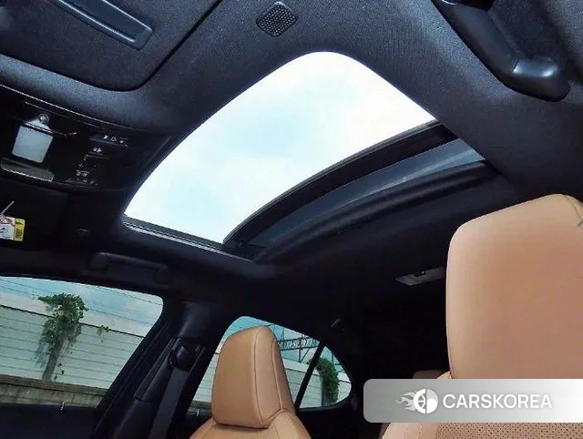 Lexus UX250h id 2978926 из Кореи 9