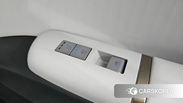 Hyundai Grandeur (GN7) id 4178442 из Кореи 9