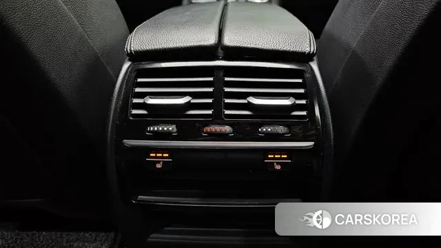 BMW 5 Series (G30) id 3480319 из Кореи 9