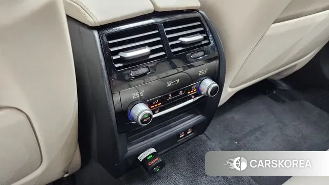 BMW 5 Series (G30) id 3691655 из Кореи 9