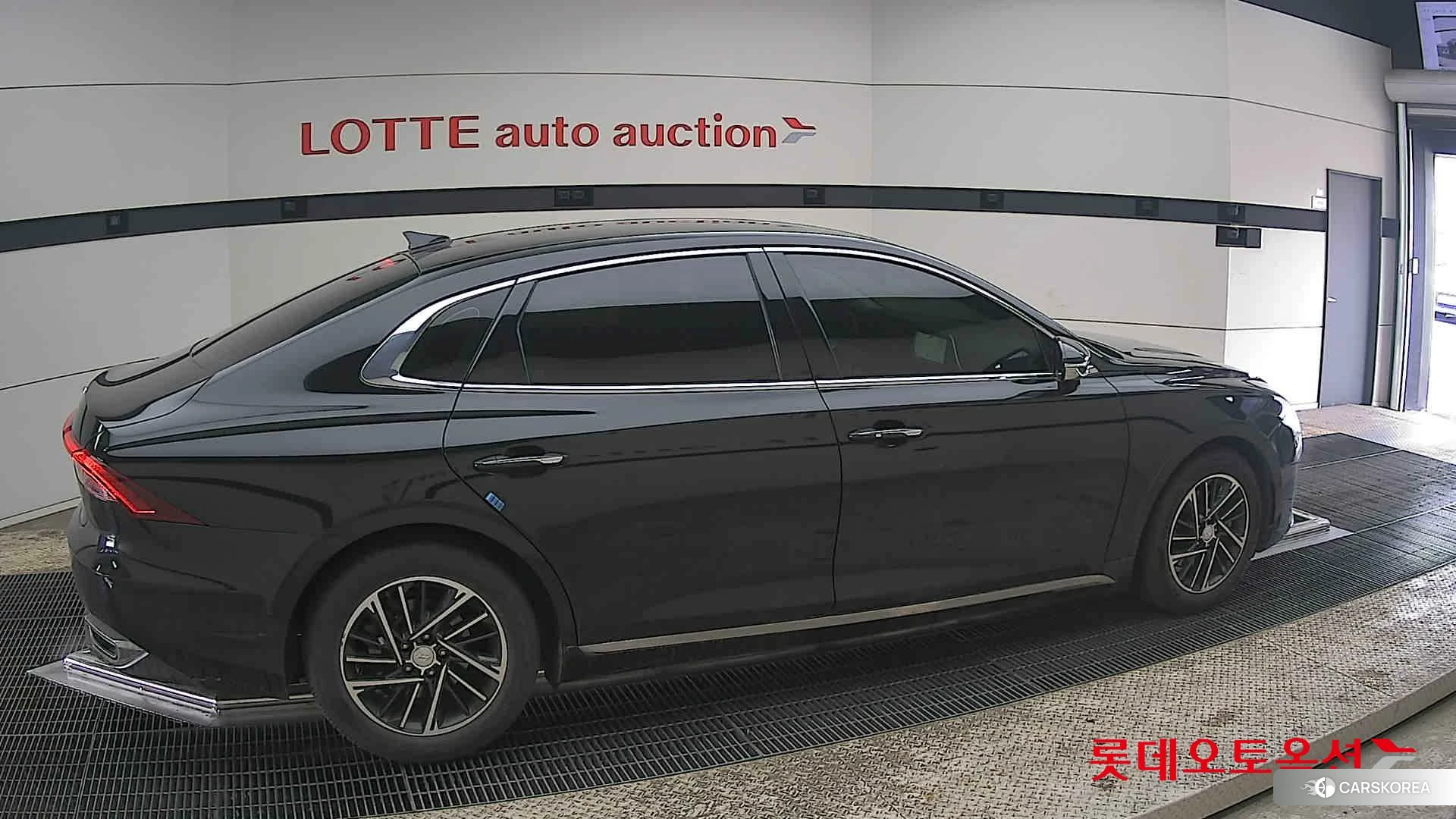 Hyundai Grandeur id 3888311 из Кореи 9