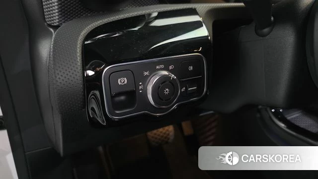 Mercedes-Benz A-Class W177 id 4224539 из Кореи 9