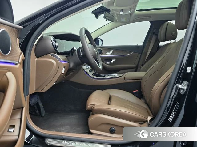 Mercedes-Benz E-class id 4260481 из Китая 9