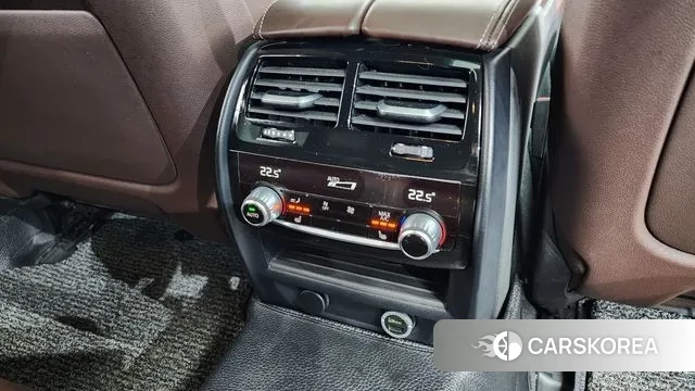 BMW 5 Series (G30) id 3698909 из Кореи 9