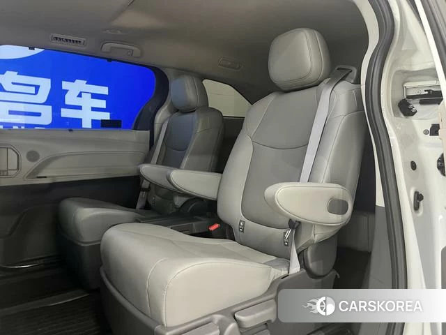 Toyota Grevia id 4241580 из Китая 9