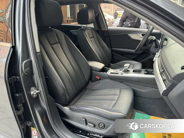 Audi A4L id 4272971 из Китая 9