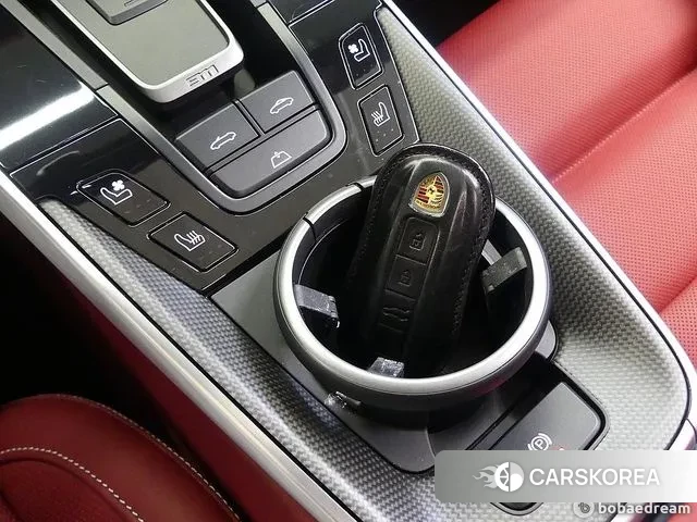 Porsche 911(992) id 3057811 из Кореи 9