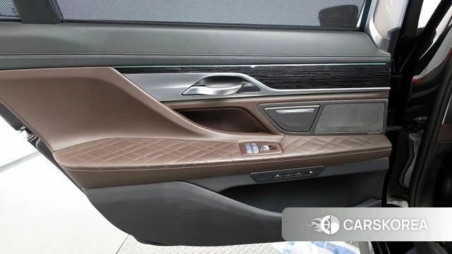 BMW 7 Series (G11) id 4316963 из Кореи 9