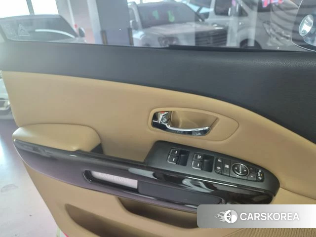 Kia The New Carnival id 4732882 из Кореи 9