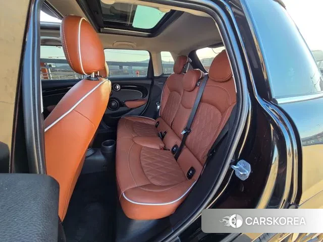 Mini Cooper S id 3629708 из Кореи 9