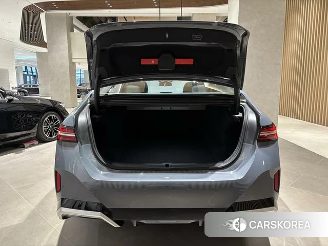 BMW i5 id 4265494 из Китая 9