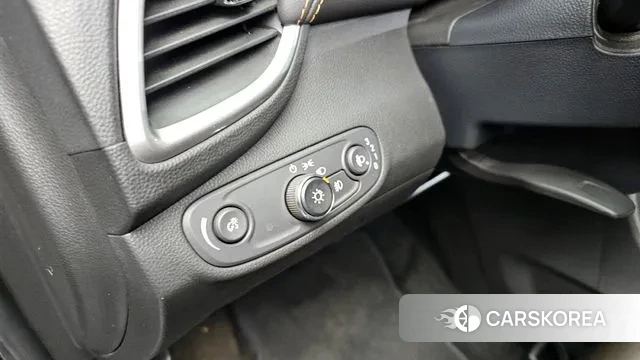 Chevrolet (GM Daewoo) The New Trax id 3551703 из Кореи 9