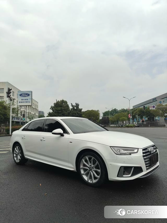 Audi A4L id 4215139 из Китая 9