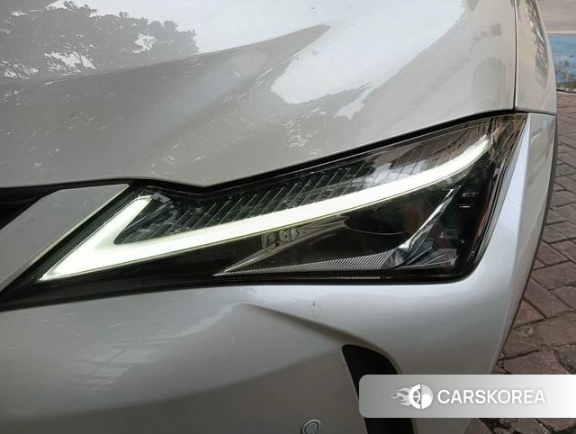 Lexus UX id 4262094 из Китая 9