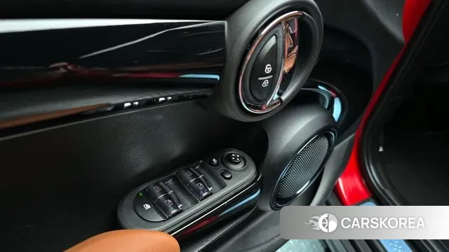 Mini Cooper S id 2979610 из Кореи 9