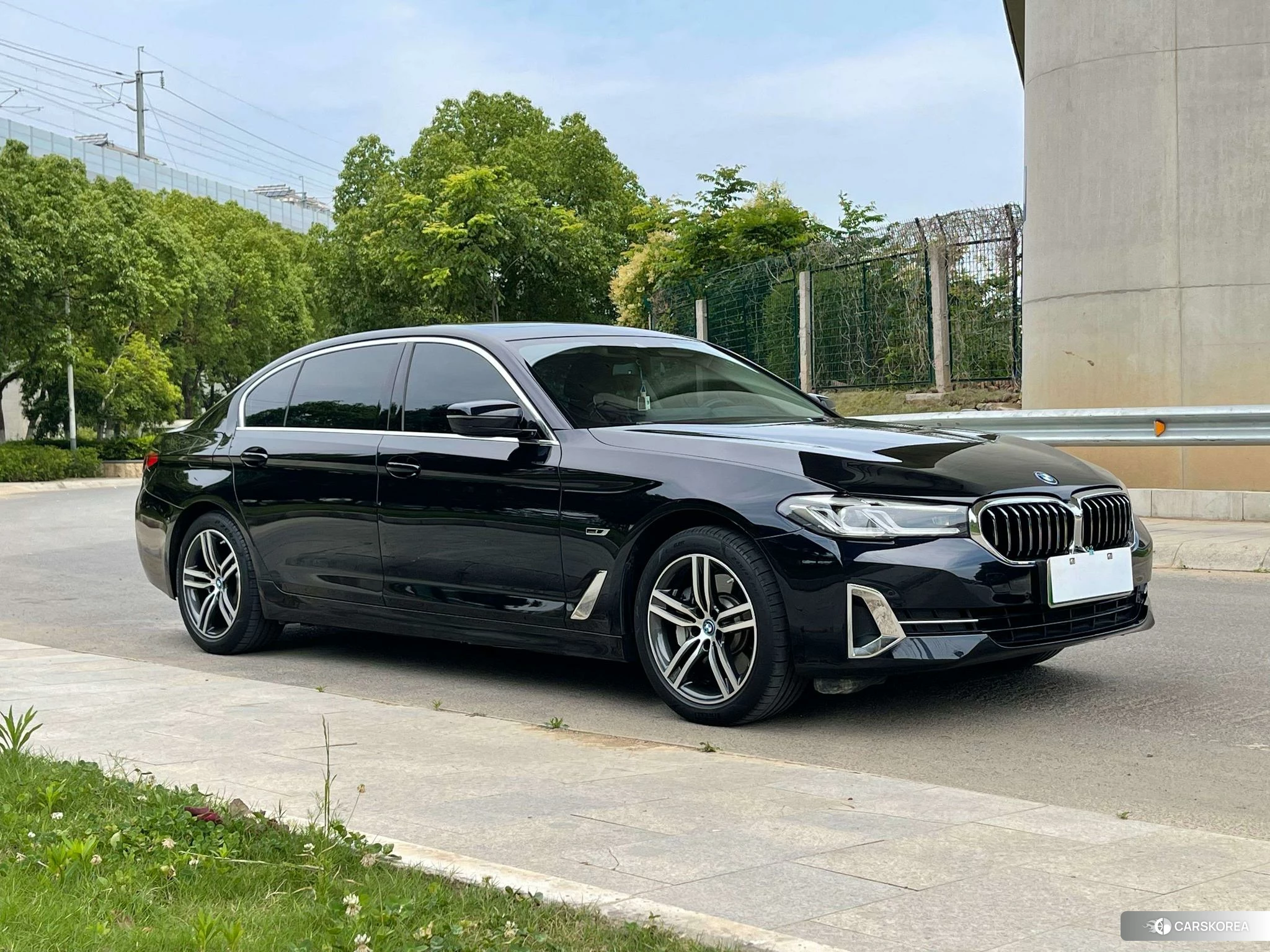 BMW 5 series PHEV id 4452839 из Китая 9