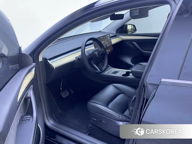 Tesla Model Y id 3908153 из Китая 9