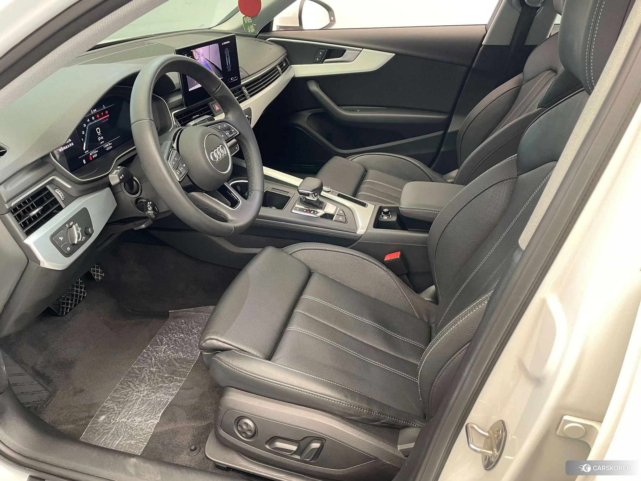 Audi A4L id 4405758 из Китая 9