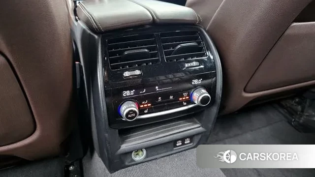 BMW 5 Series (G30) id 3493966 из Кореи 9