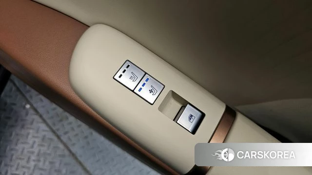 Hyundai Grandeur (GN7) id 3883753 из Кореи 9